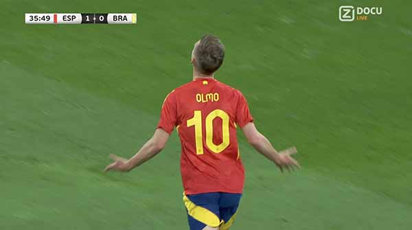 曼联新前锋锁定两人，5200万欧元抢购奥尔莫，谁是拉爵心头最爱？