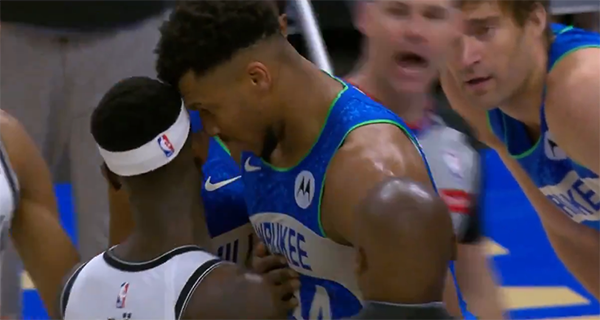 字母哥火爆脾气爆发：故意质疑施罗德