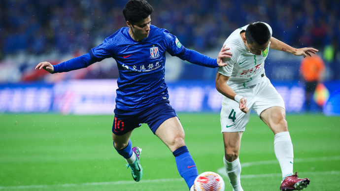 曹赟定：申花队史第一人，中超300场荣耀达成！