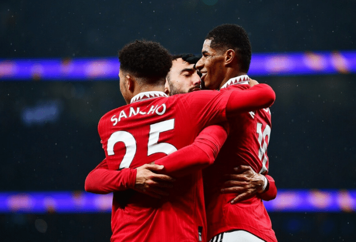 2-0被翻！曼联无定海神针，滕哈格昏头丢2分，挨骂：不配英超4强