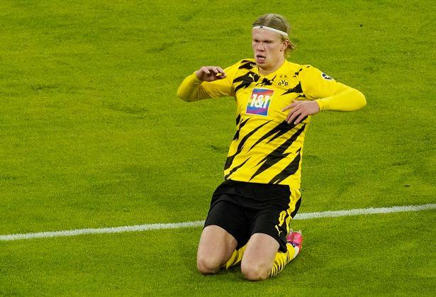 哈兰德标价1.5亿曼联准备放弃！考虑买更便宜射手，德甲进球数相同