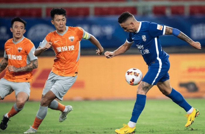 5大主力连伤！中超冠军残阵PK领头羊，MVP即将离队，金靴沦为鸡肋