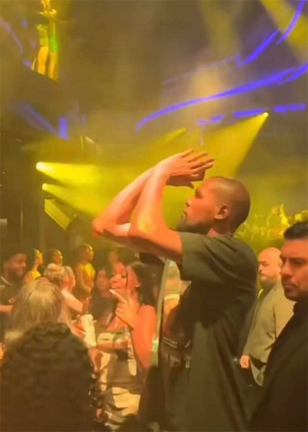 杜兰特夜店照曝光！灯红酒绿中训练投篮引热议