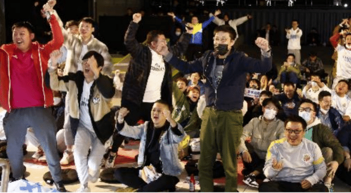 西甲国家德比开启新时代，现场观赛活动精彩纷呈