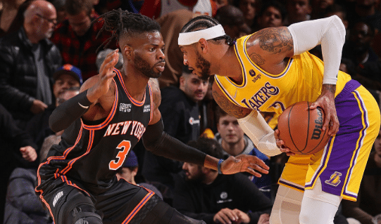 詹皇复出迎利好：开启甜蜜赛程 美媒晒数据扎心湖人，9胜10负！