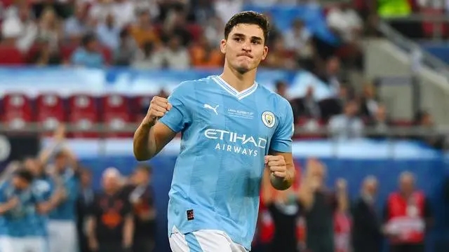 英媒：曼城需要至少8000万英镑的出价才会考虑出售阿尔瓦雷斯