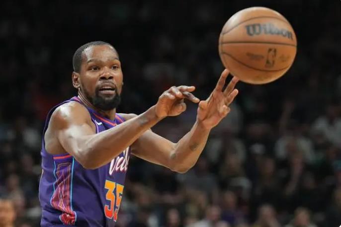 太阳遇马刺翻船，杜兰特无奈，布克救主梦碎，谁之过？