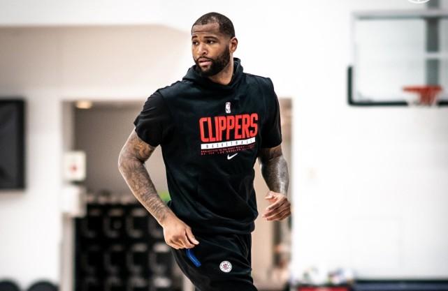 考辛斯快船训练照曝光！他将穿15号球衣 有望明日首秀战开拓者