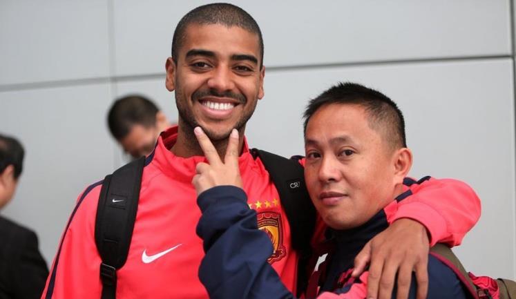 足协决定，阿兰国足亮相，世预赛稳中求胜