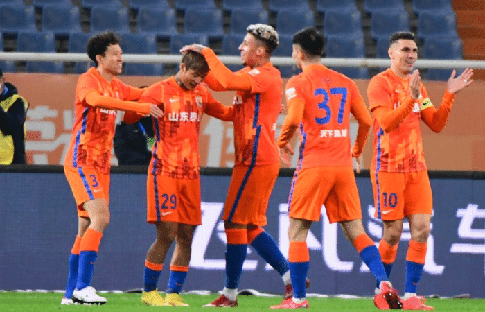 泰山队又乱了！一套冠军阵零零散散：备战全面告急+卷入负面事件