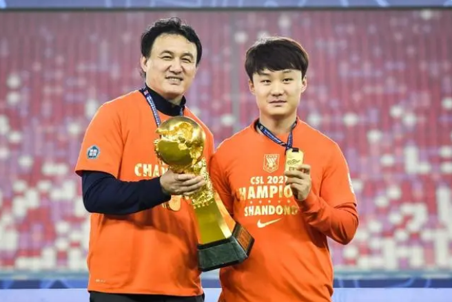 足协禁足令引关注，王永珀成焦点