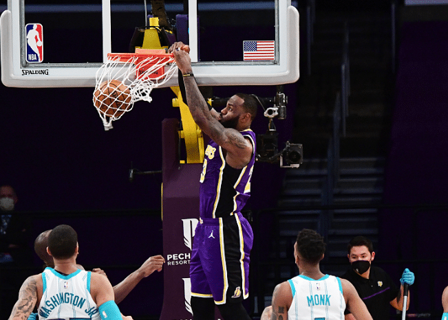 湖人是否会有交易？沃格尔给出答案，整个球队人心惶惶的