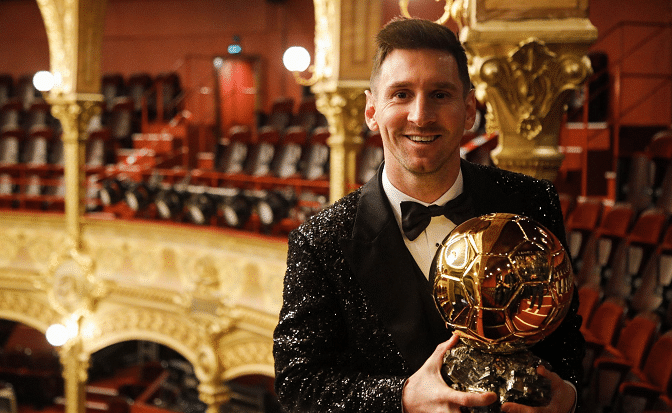 恭喜！梅西斩获生涯第7座金球奖，C罗好友怒斥：真正的耻辱