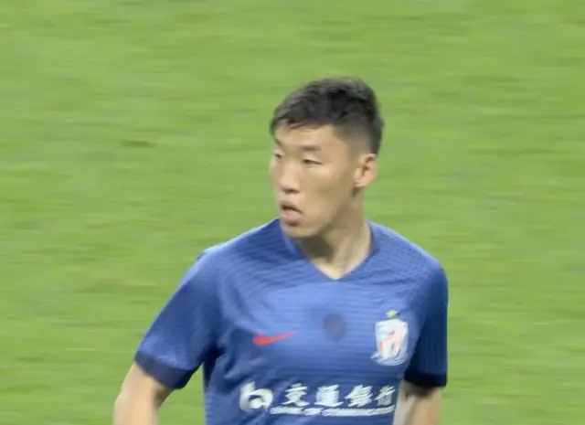 本赛季中超最远进球！朱辰杰轰出35.7米世界波