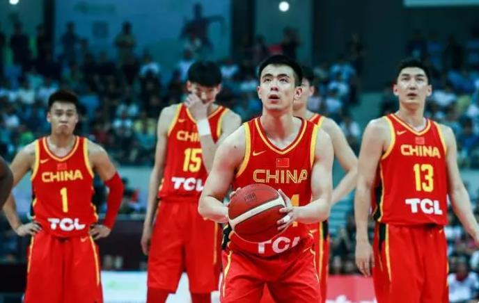 效仿国足惩罚，曝CBA将降薪，巩晓彬或接班姚明，李梦公布喜讯