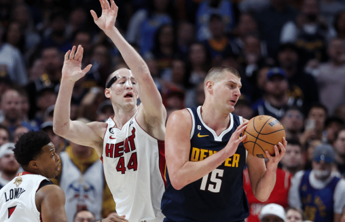 官方最新FMVP排名：约基奇霸榜文森特排名飙升 巴特勒重返前五