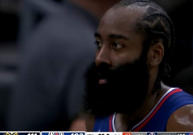 耻辱！2亿巨舰崩盘溃败，哈登威少脸色铁青，球迷绝望提前退场