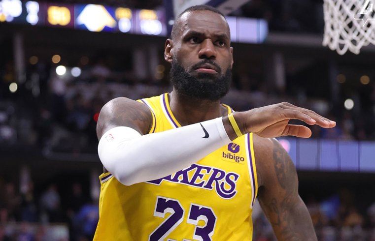 詹姆斯决定揭秘：跳出合同与湖人续约，父子同台非首要考虑