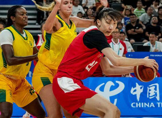 中国女篮83-61击败中国台北杀入决赛 韩旭22+11