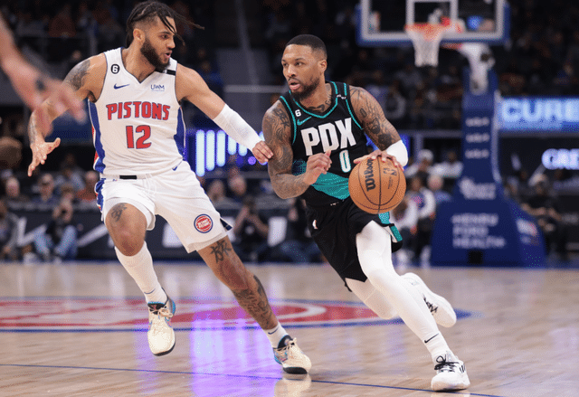 火爆！利拉德再轰31+13+12，创25年队史纪录，湖人跌至第12