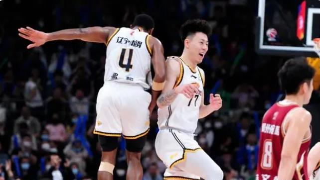 辽篮冠军奖金破纪录，继伟MVP，郭艾伦深夜表态，韩德君回应退役