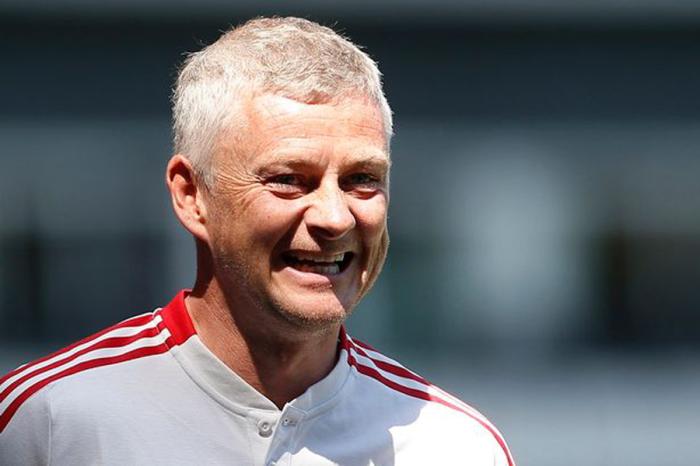 曼联续约索帅待遇曝光，周薪20万超B费！专家称其他球队不会请他