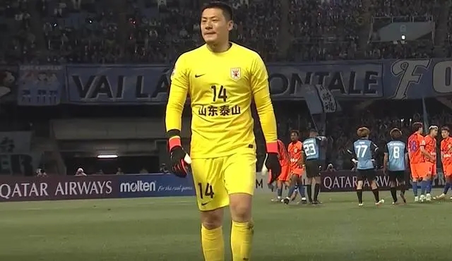 黄健翔：祝贺山东泰山队压哨绝杀 这比赛看的令人热血沸腾