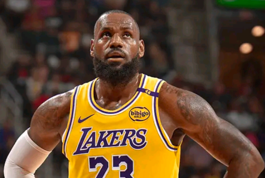 意外！带病詹姆斯 26+6 仍主场惨败骑士，湖人 “回家之战” 成噩梦