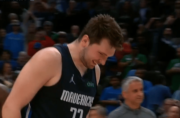 西部第5险遭16分逆转！超巨17中5梦游，黑贝疯狂抢戏