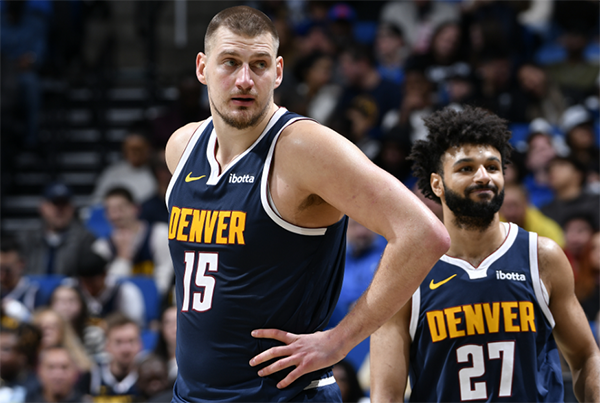 约基奇再创历史第一！9中7轰三双，MVP之争添重磅筹码