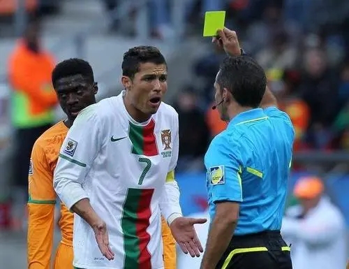 C罗黄牌主要原因是什么？C罗黄牌有多少？