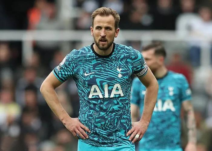 曝曼联首次接洽凯恩，30万周薪与拉什福德新约持平！热刺标价1亿